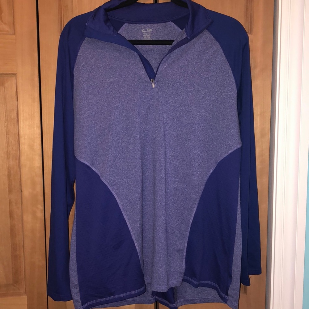 Size XL DuoDry Champion pullover light/dark purple‎